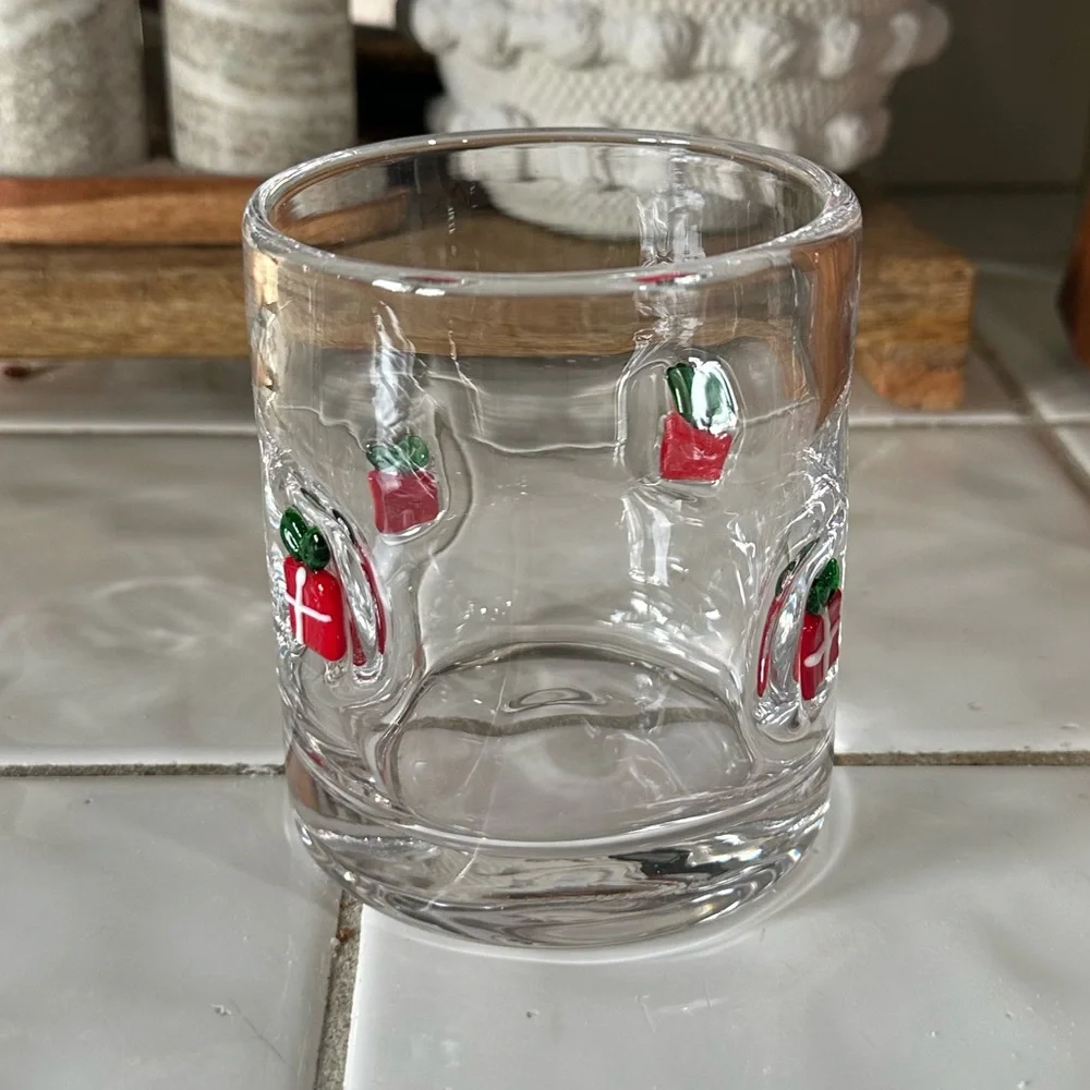 Christmas Present Juice Icon Glass NWOT